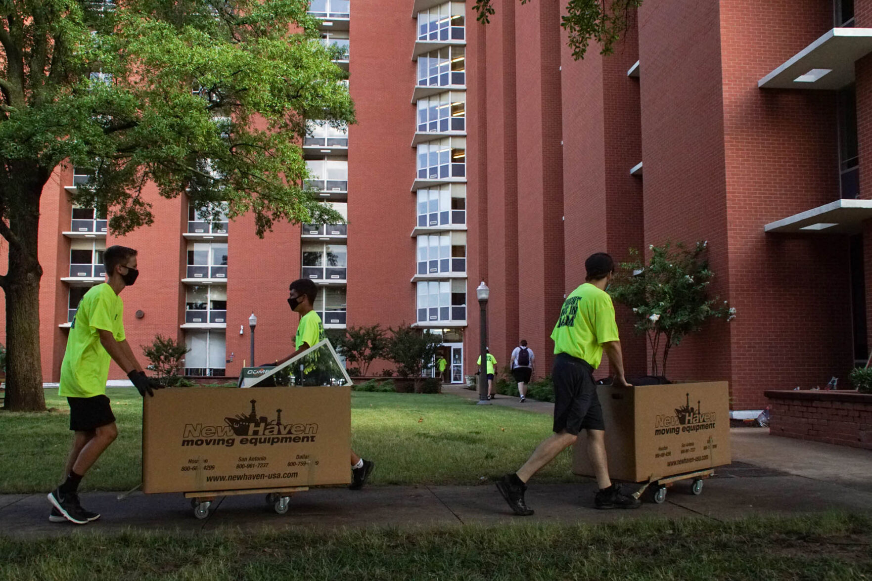 Student Move In Team